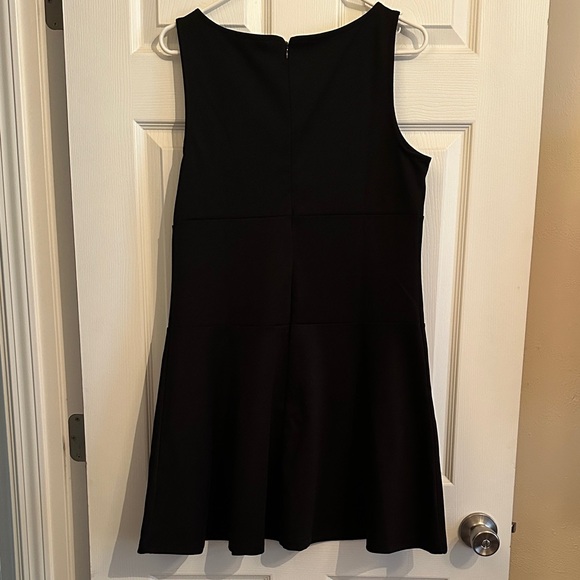 GAP Black Mini Dress - Picture 3 of 4